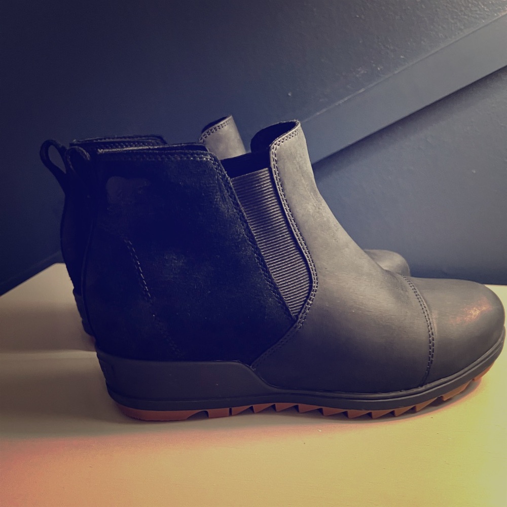 SOREL Women's Evie Pull-On Wedge Ankle Booties